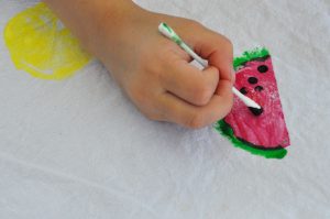 DIY Wassermelonen Tischdecke - Kartoffeldruck im Sommer mit Kindern