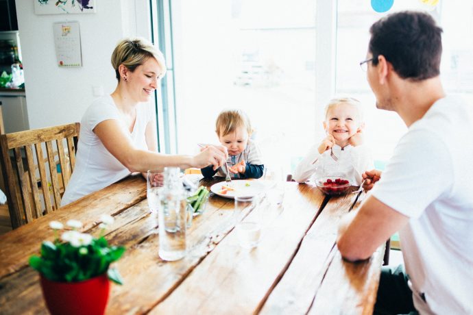 Familientisch Esstisch im Haus No.6 von Feinrost