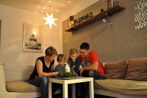 weihnachtliche Familienzeit im Hausnummersechs
