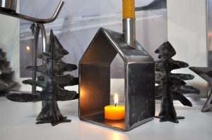 Feinrost Metall Haus Kerzenständer