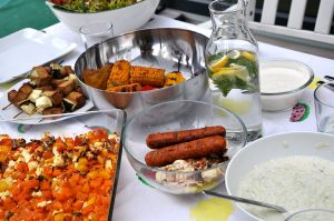 spontane vegane glutenfreie Grillparty - der Tisch