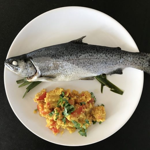 Gegarrte Forelle mit Tomaten Couscous